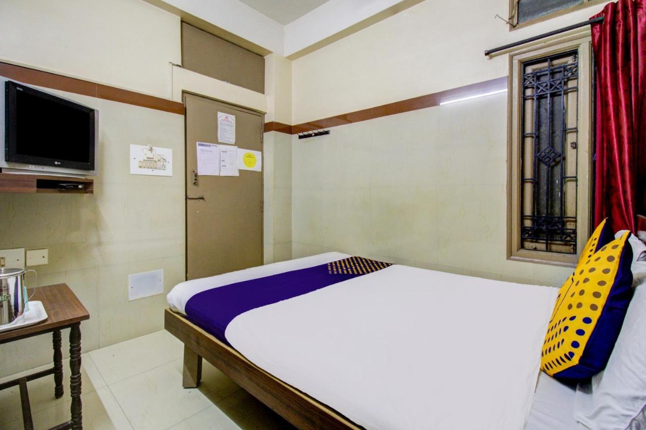 Spot On 75643 Golden Guest House Bangalore Exteriör bild